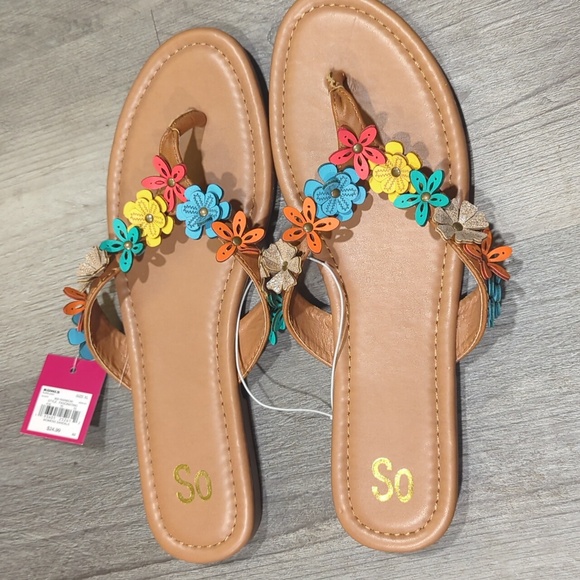 Floral Sandals - Picture 2 of 3